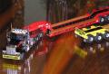 Bild: 'Peterbilt Zugmaschinen mit Rogers Tieflader, Teil 5' gro sehen!